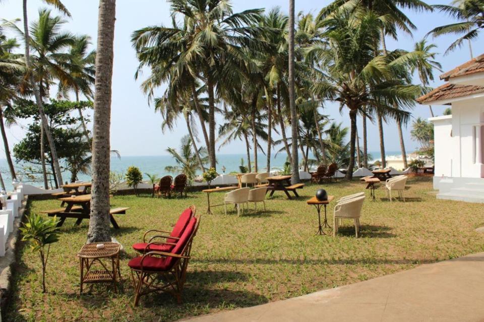 Villa Vibes Beach House à Varkala Extérieur photo