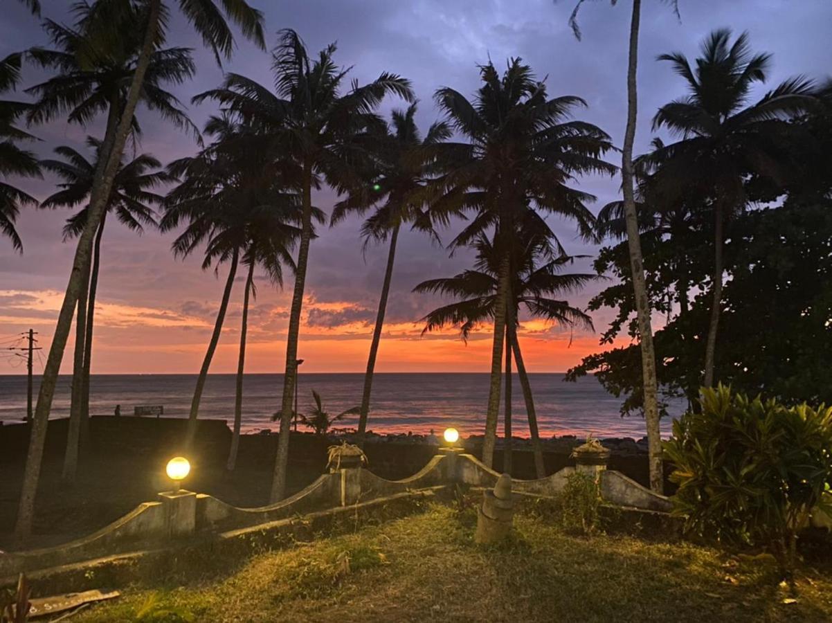 Villa Vibes Beach House à Varkala Extérieur photo