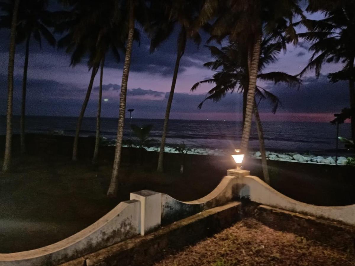 Villa Vibes Beach House à Varkala Extérieur photo