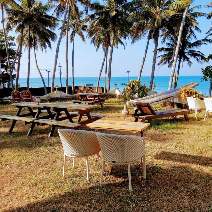Villa Vibes Beach House à Varkala Extérieur photo