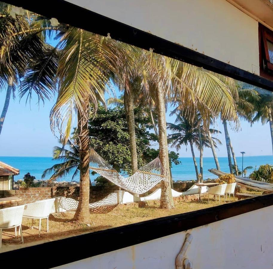 Villa Vibes Beach House à Varkala Extérieur photo
