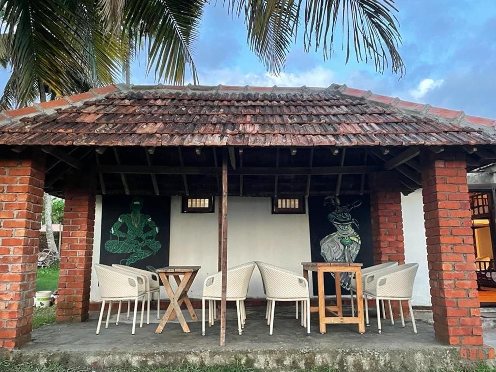 Villa Vibes Beach House à Varkala Extérieur photo